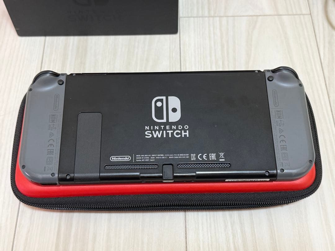 Nintendo Switch 通常版　グレー　ブラック　+プラコン×2