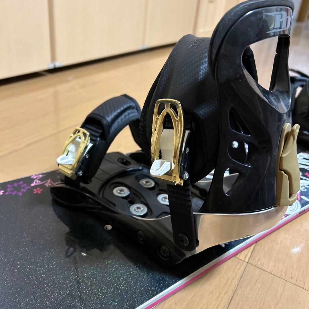 波達　レディース スノーボード 板 139cm ビンディング付き 初心者向け