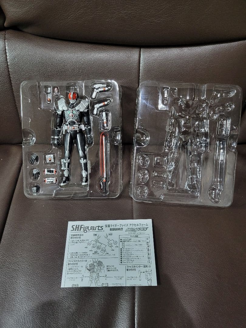 【引退品】s.h.figuarts　仮面ライダーファイズ