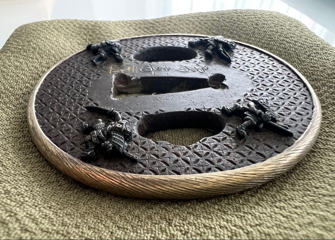 時代物 大小鍔 大小拵 武者 鎧 日本刀 収納桐箱 アンティーク