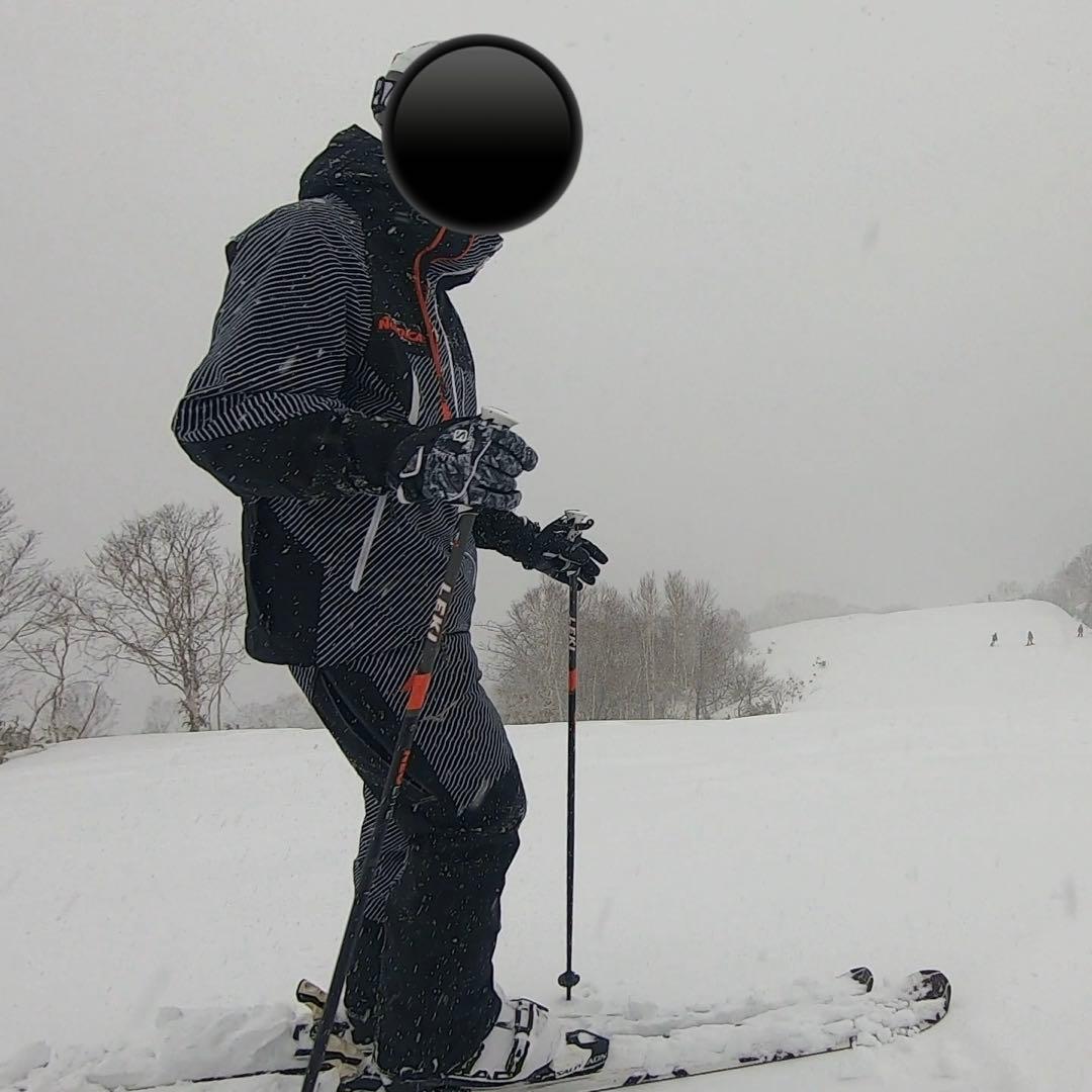 ミズノ　ノルディカチーム　スキーウェア　上下セット