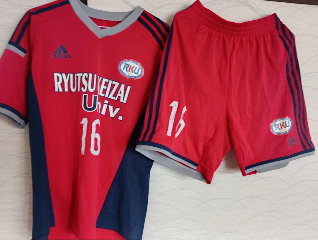 流通経済大学　サッカー部　フルセット(8セット)