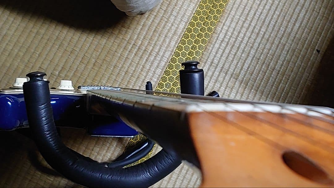 スクワイヤー ストラトキャスター メイプルネック