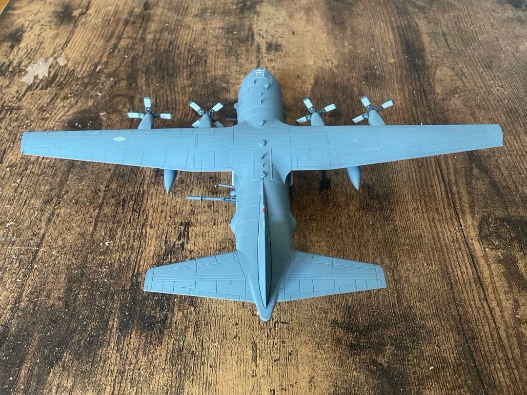 エスワンフォー (S14)　AC-130U スプーキーⅡ　1/144スケール