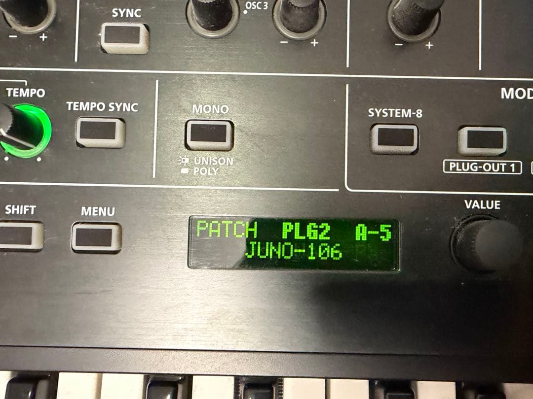 Roland SYSTEM-8 シンセサイザー