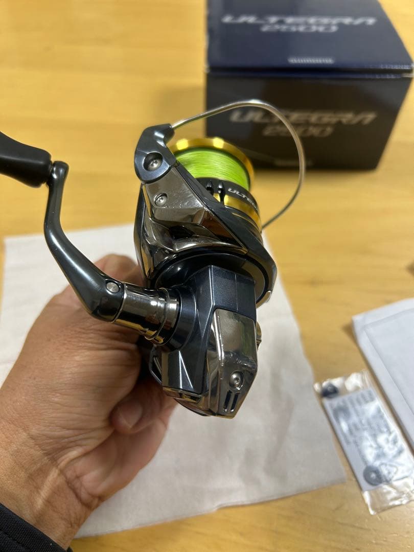 シマノ　21アルテグラ 2500 リールスタンドお付けします