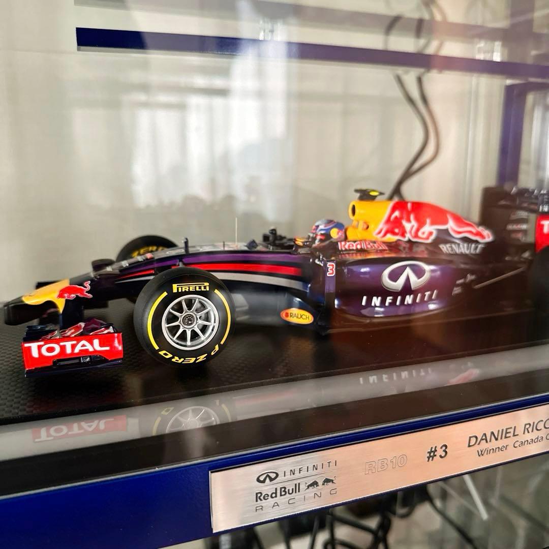spark スパーク　RB10 ダニエルリカルド　レッドブル ケース付き