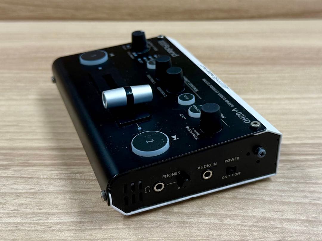 Roland V-02HD スケーラー内蔵 2CH ビデオスイッチャー