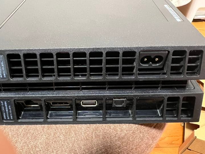 Nintendo Switch SONY PlayStation4 CUHJ-10010