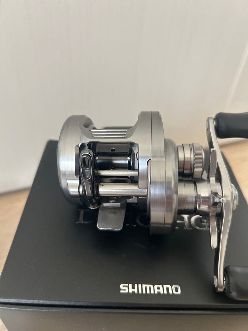 SHIMANO 20カルカッタコンクエストDC 101HG