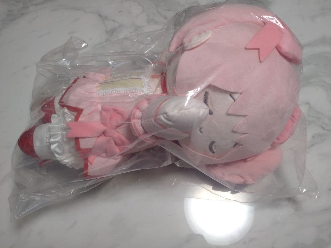 【中国限定】魔法少女まどか☆マギカ【鹿目まどか】寝そべりぬいぐるみ
