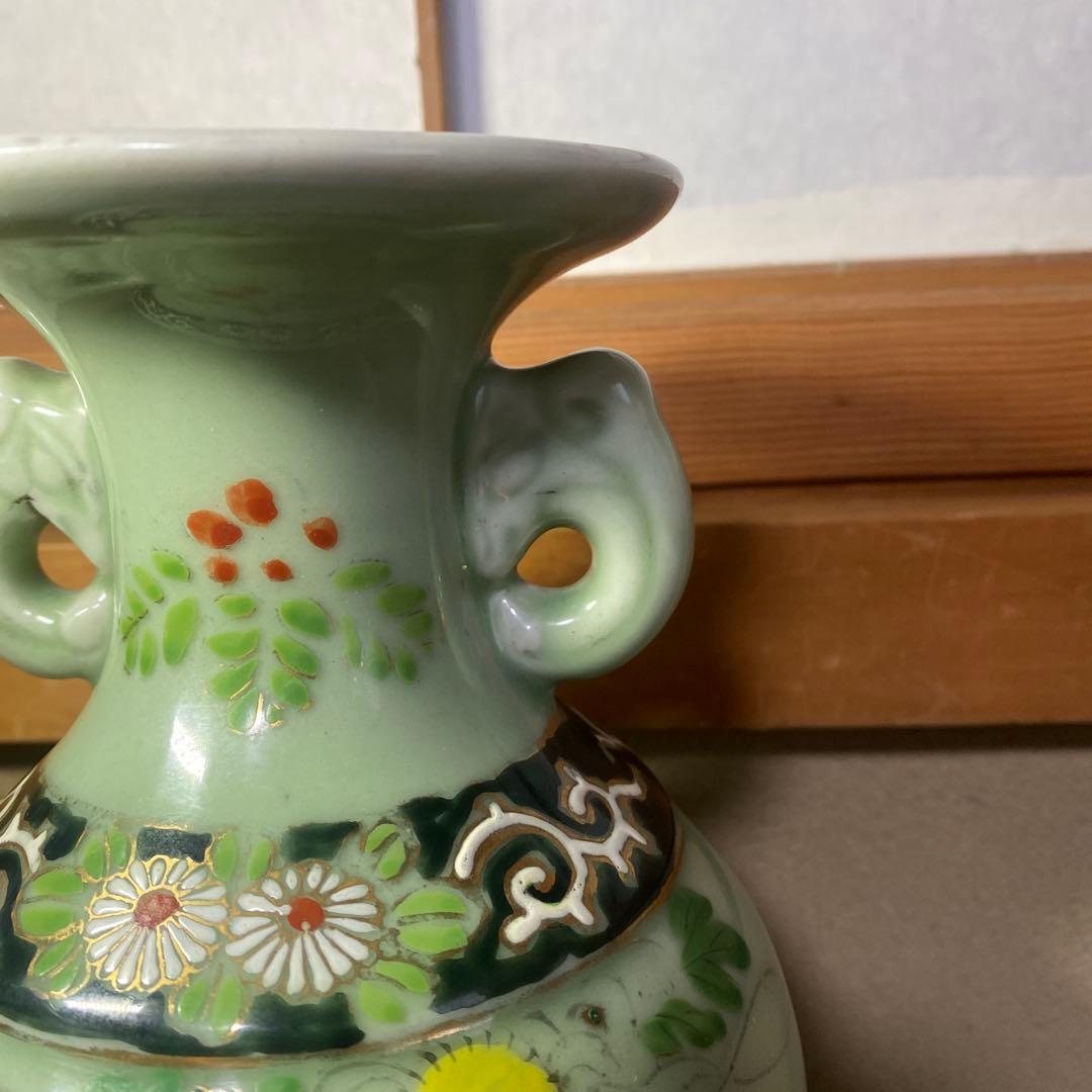 龍耳付色絵青磁花瓶　【作名有】