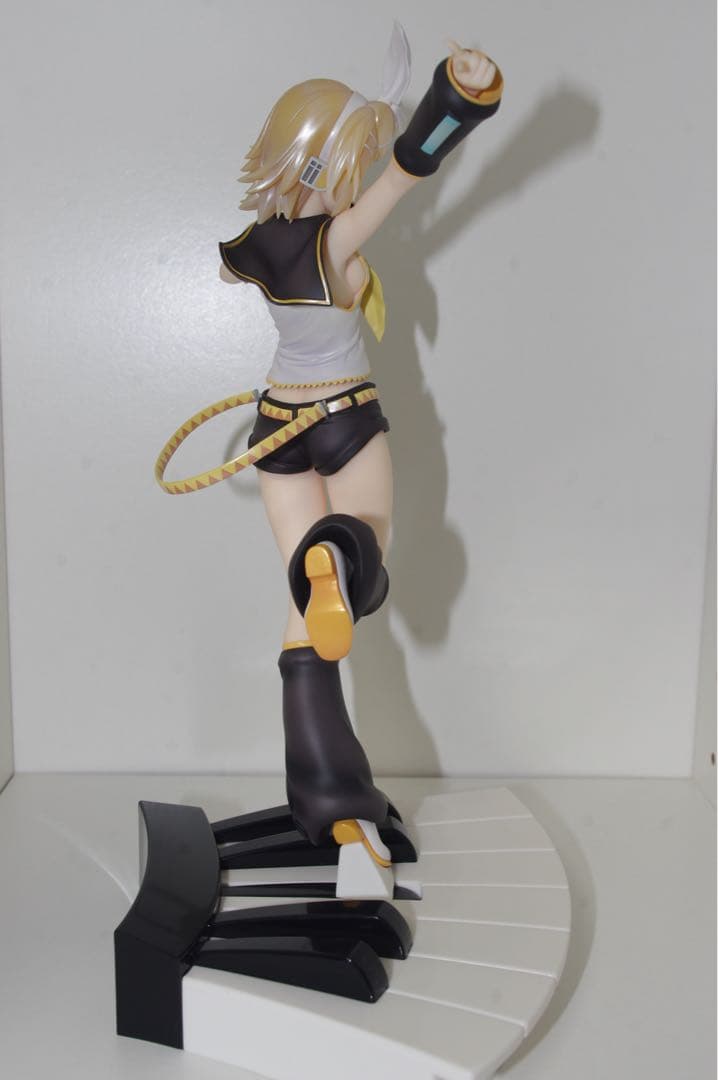 鏡音リン 1/7 スケールフィギュア Tony Ver.