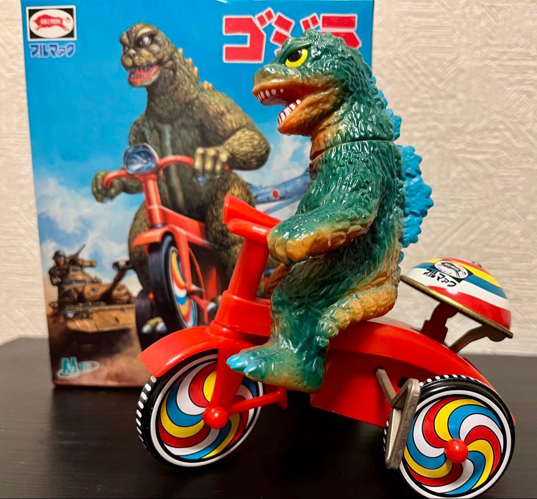 R*y様 ゴジラ 三輪車 フィギュア 2005年製