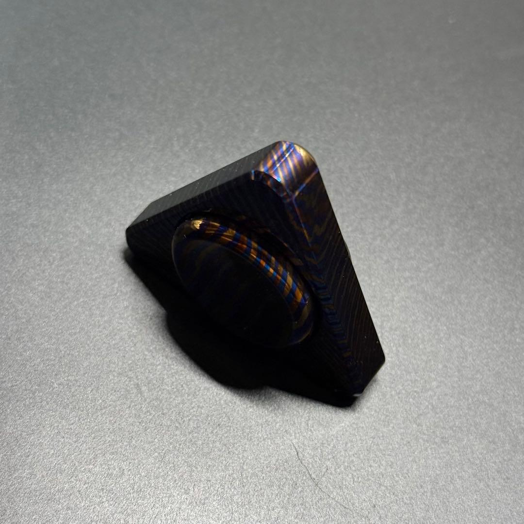 に*ん様 「正規品」Fz ハンドスピナー　フィジェットトイ　EDC MoKuTi