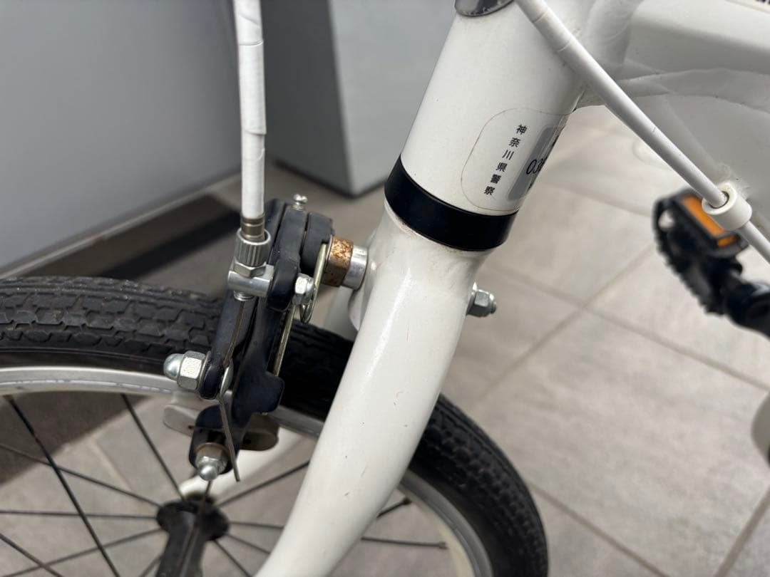 【世田谷区直接引渡希望】ブリヂストン　レベナ　ホワイト　18インチ