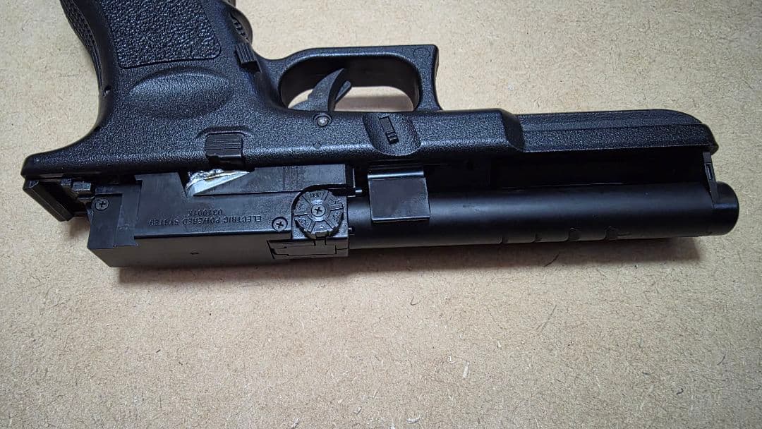 東京マルイ GLOCK18C 18歳以上用電動ガン バッテリー付き