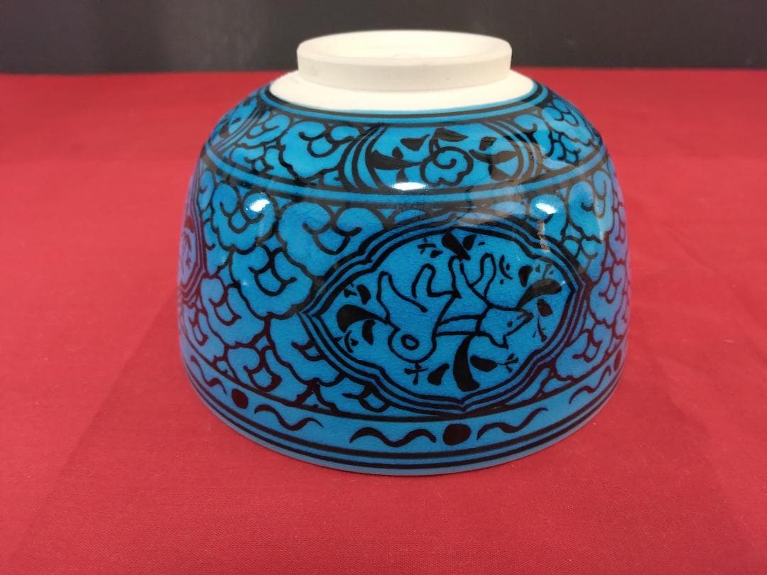 茶道具　　茶碗　【浅黄交趾 　戌紋茶碗】 山本一如作　共布共箱　栞