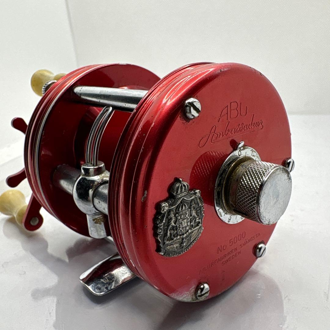 ABU Ambassadeur 5000 レッドベイトリール