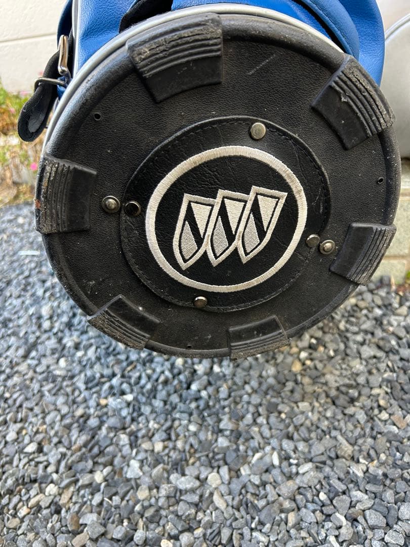 希少タイガーウッズBUICK 50周年記念キャディバッグ シルバー/ブルー