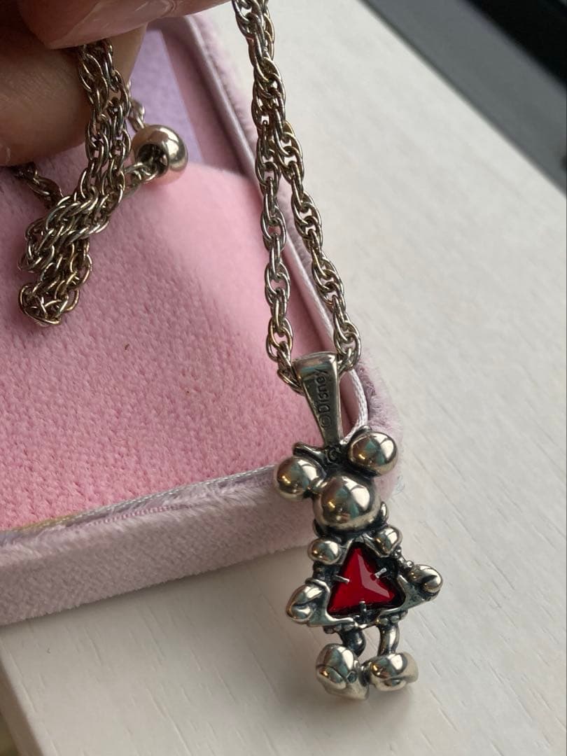 ディズニーミニーマウス誕生70周年記念純銀製ネックレス