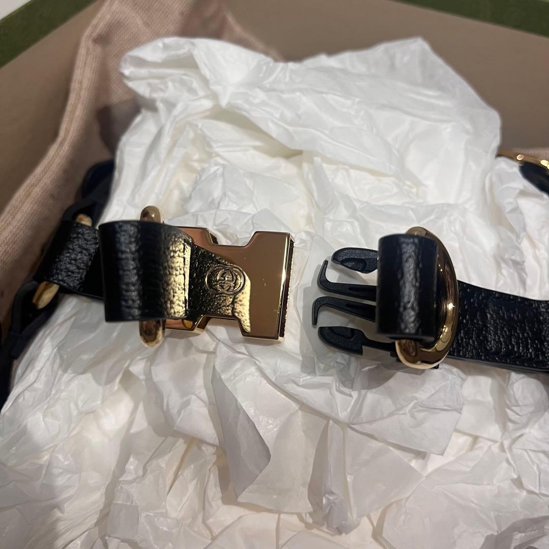 【新品】GUCCI 犬 ハーネス ロゴ入り ペット ブラックレザー ゴールド
