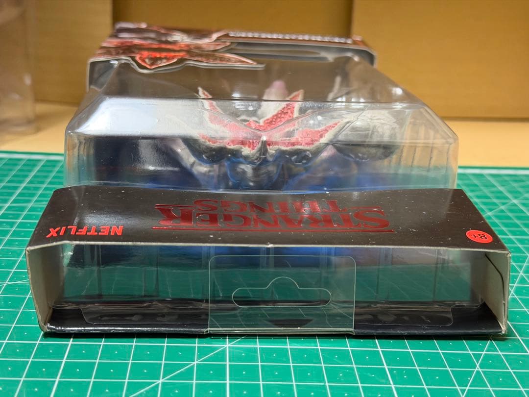 ストレンジャーシングス　イレブン　ホッパー　デモゴルゴン　フィギュア　3点セット