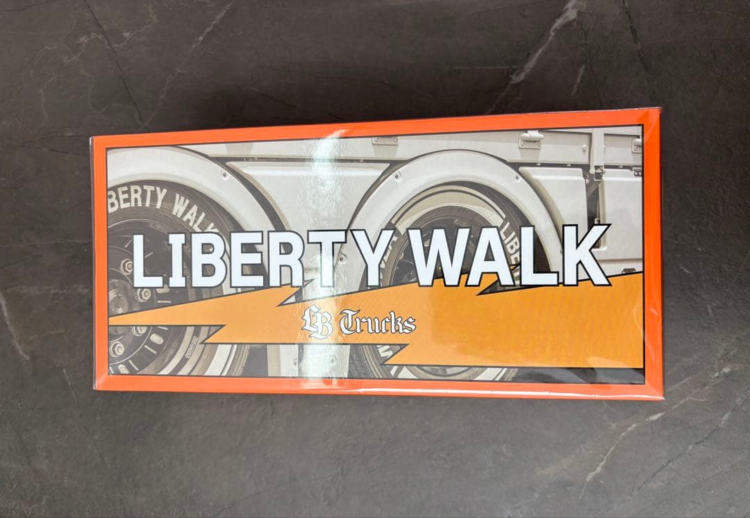 限定　GCD 1/64 三菱 ふそう LB-TRUCKS リバティウォーク