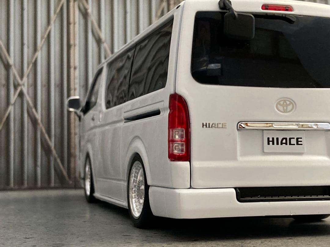 1/24 トヨタ H200 ハイエース バン スパーGL（カスタム品）