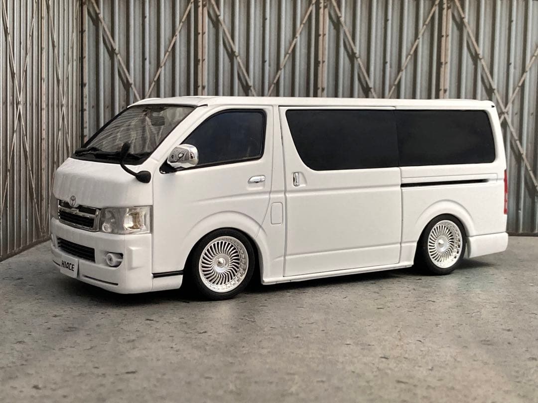1/24 トヨタ H200 ハイエース バン スパーGL（カスタム品）