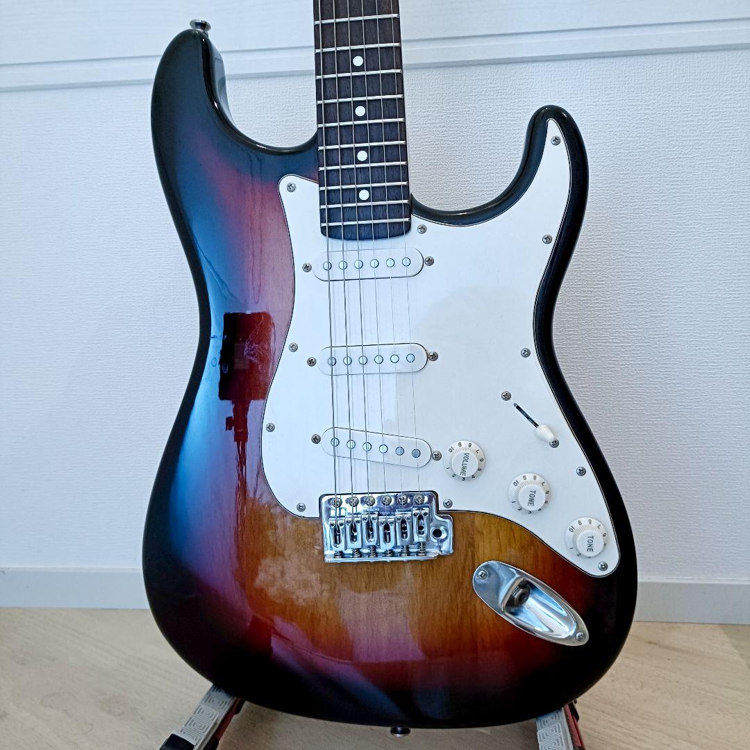 【メンテ済み】Bacchus ストラトキャスター エレキギター 本体