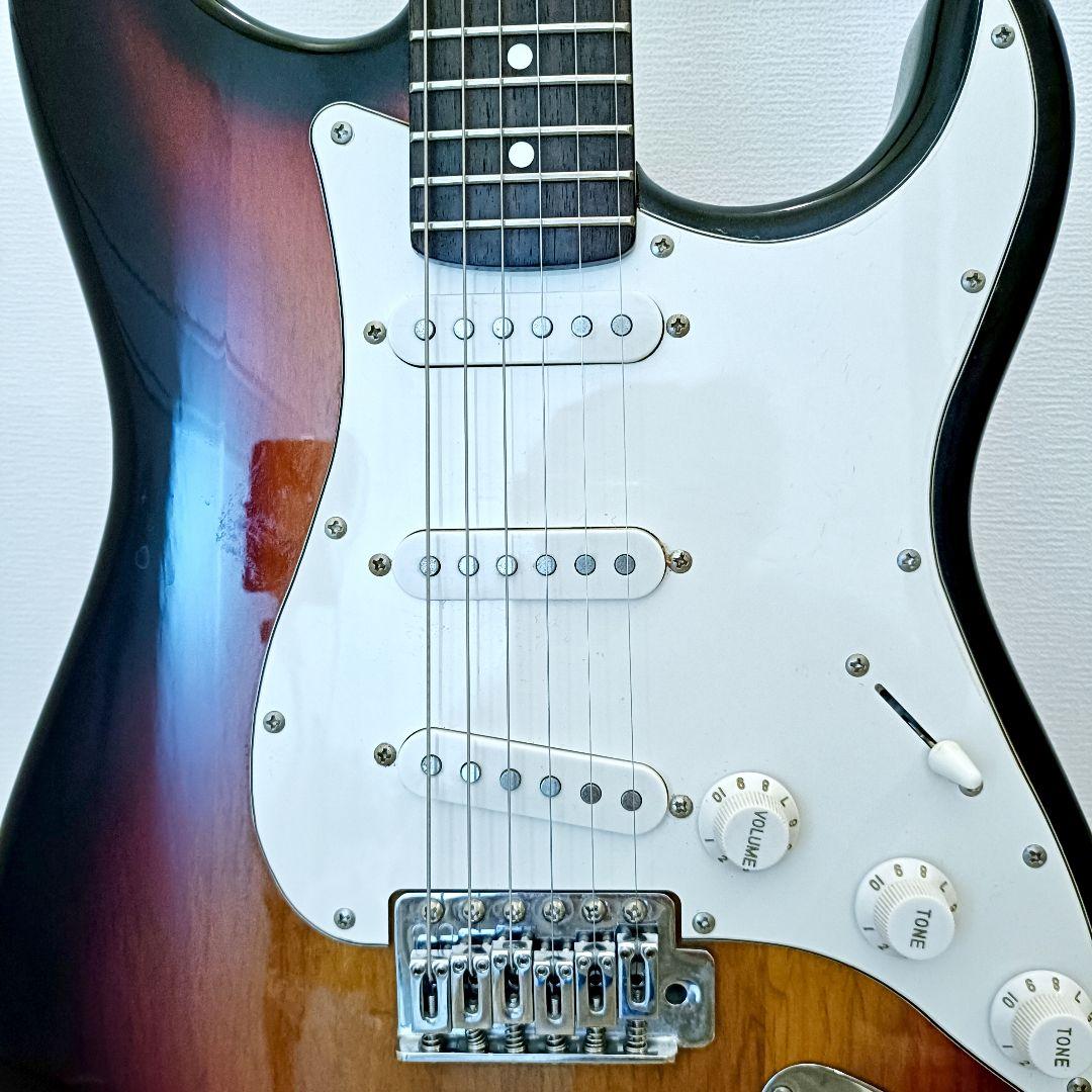 【メンテ済み】Bacchus ストラトキャスター エレキギター 本体