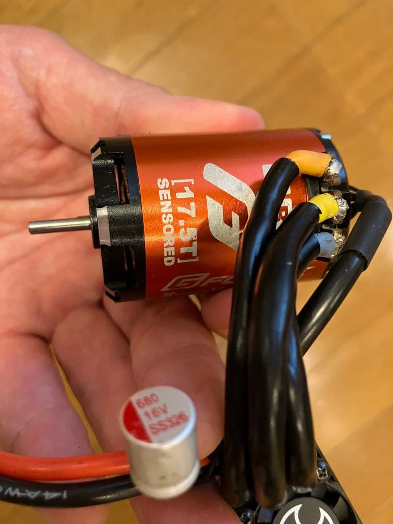 ブラシレスモーター＆アンプ他パーツ