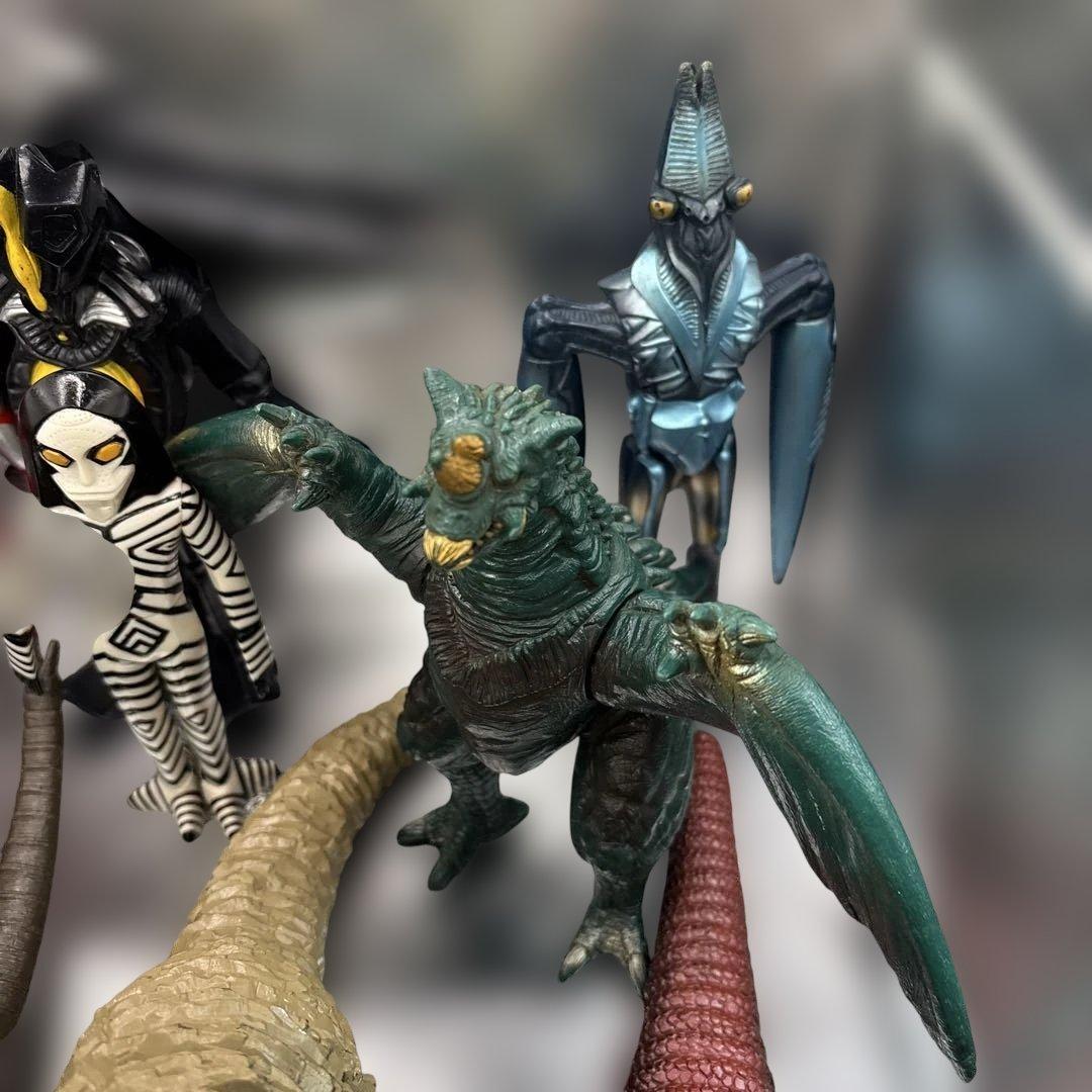 ウルトラマンパワード・シリーズ 怪獣・宇宙人フィギュア 11体セット