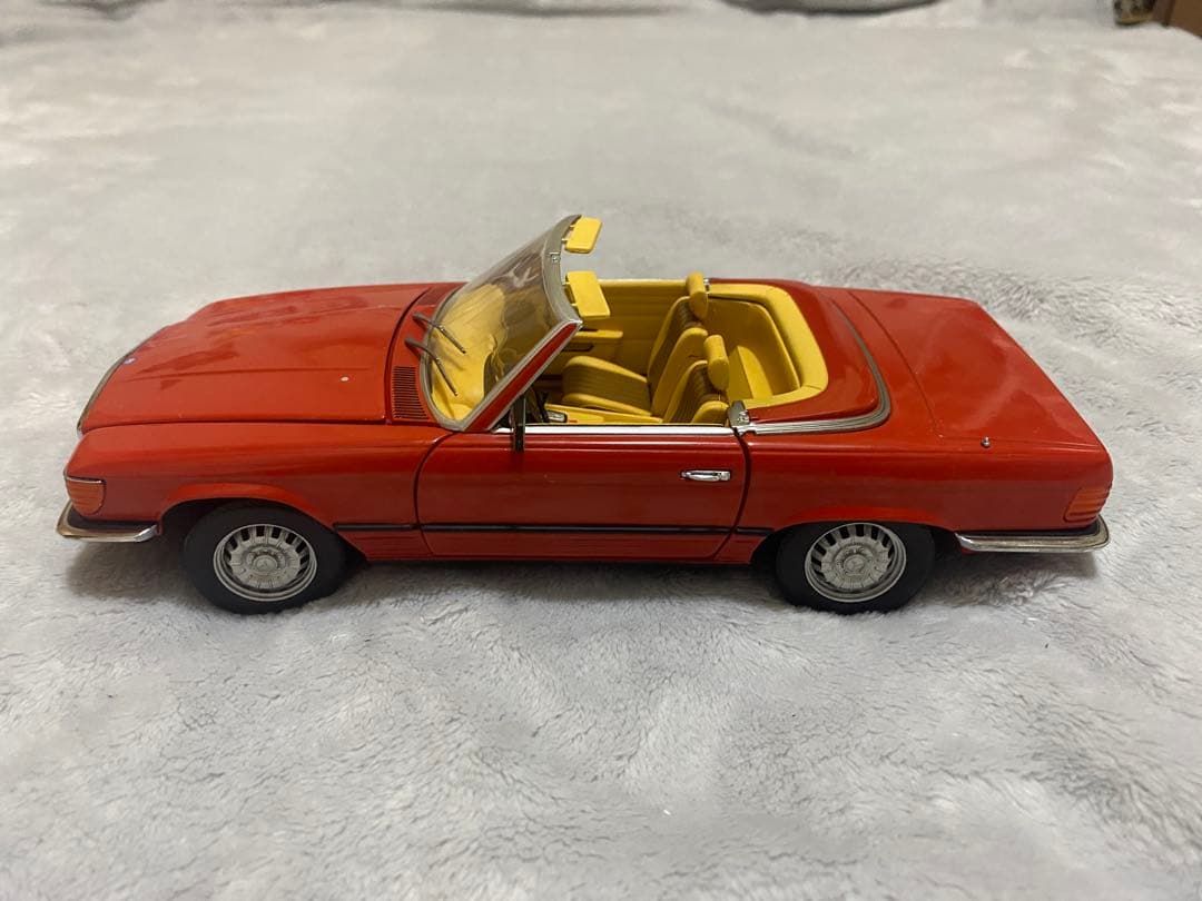 ミニカー CHRONO Mercedes-Benz 350SL 1/18