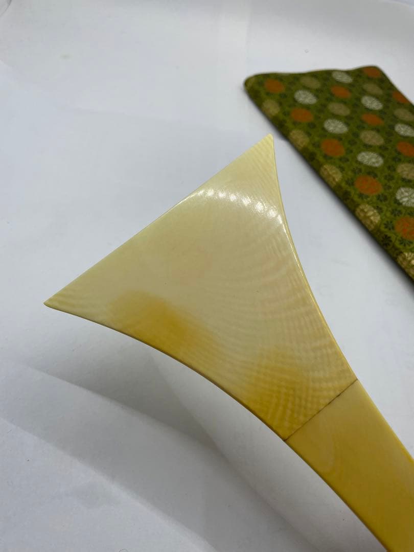 天然素材　バチ　重さ約　111g