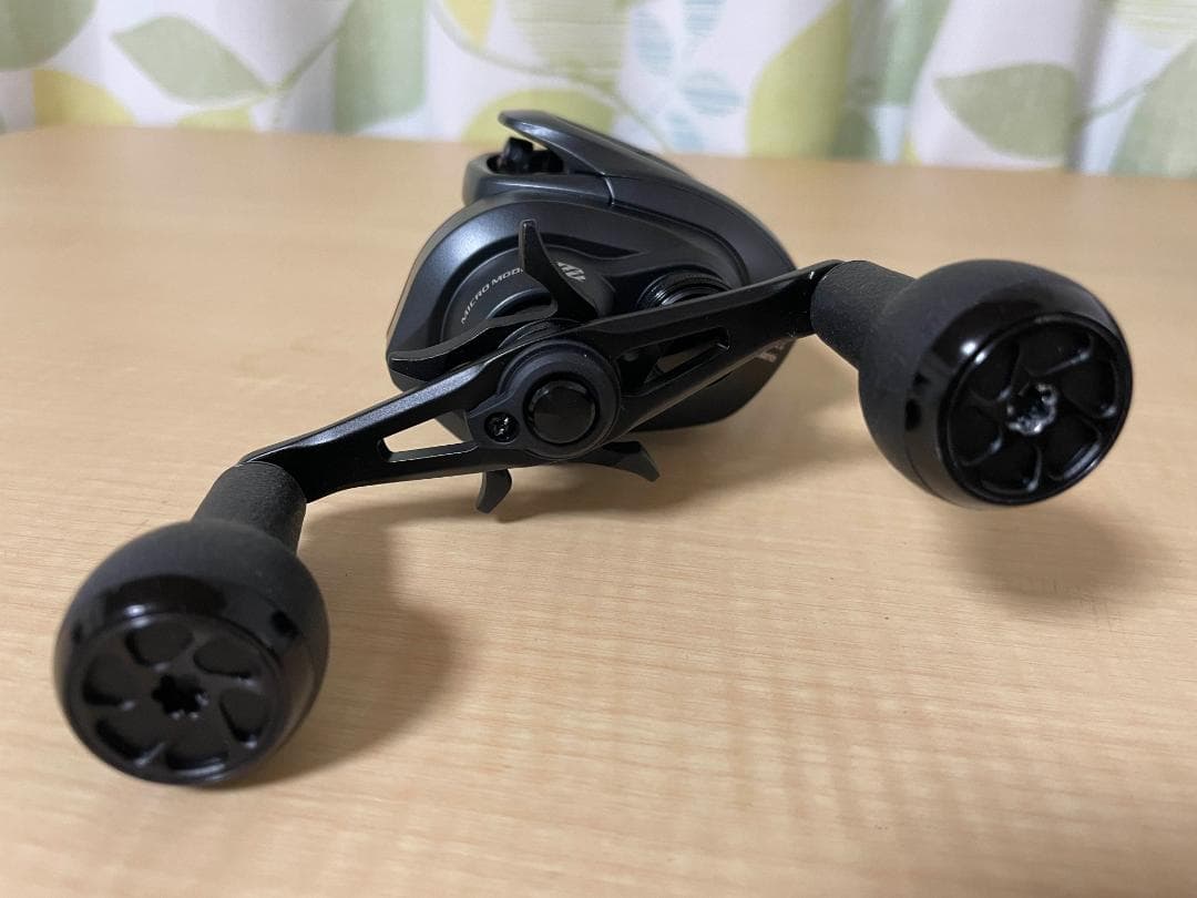 マ*イ様 SHIMANO EXSENCE DC SS HG 左ハンドルリール　M