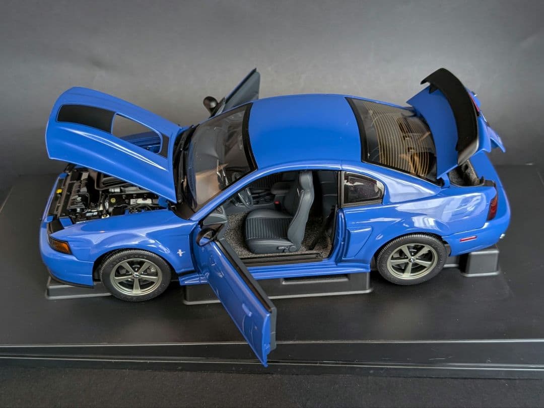 オートアート 1/18 FORD MUSTANG MACH1 '03 Blue