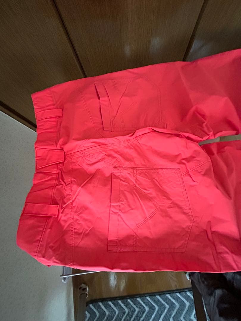 新品❤️レディース上下　ボルコムデニム花柄スノボJKT、バートン　ロキシー　可愛い