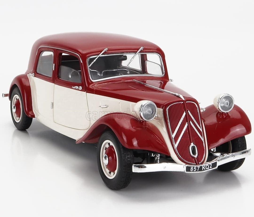 1/18 シトロエン トラクシオン11CV 1937 レッド／クリーム ソリド