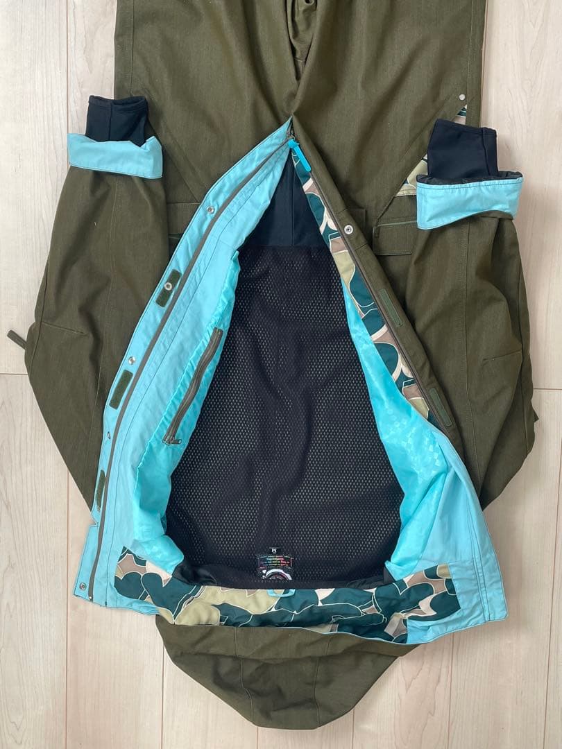 スノーボードウェア Mサイズ オリーブ色