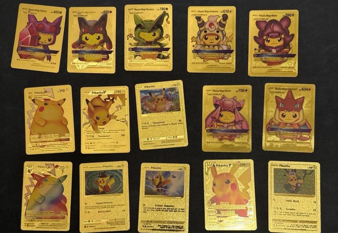 ポケモンカード　海外版ゴールドカード リザードン　ピカチュウ