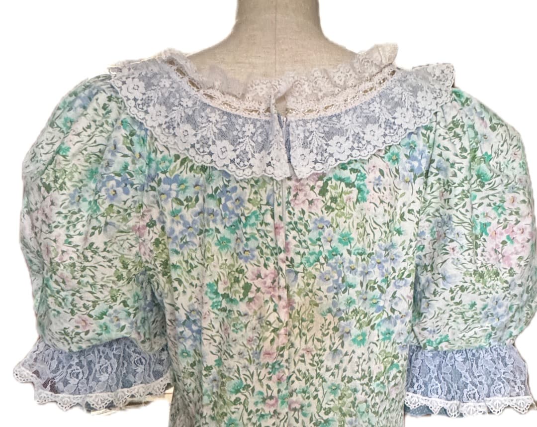 1980s Auntie Styleのムームー Muu Muu Hawaii