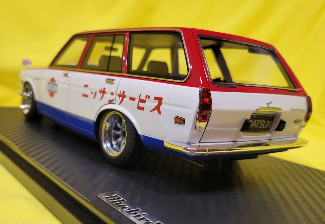 イグニッションモデル　1/18 ブルーパードワゴン