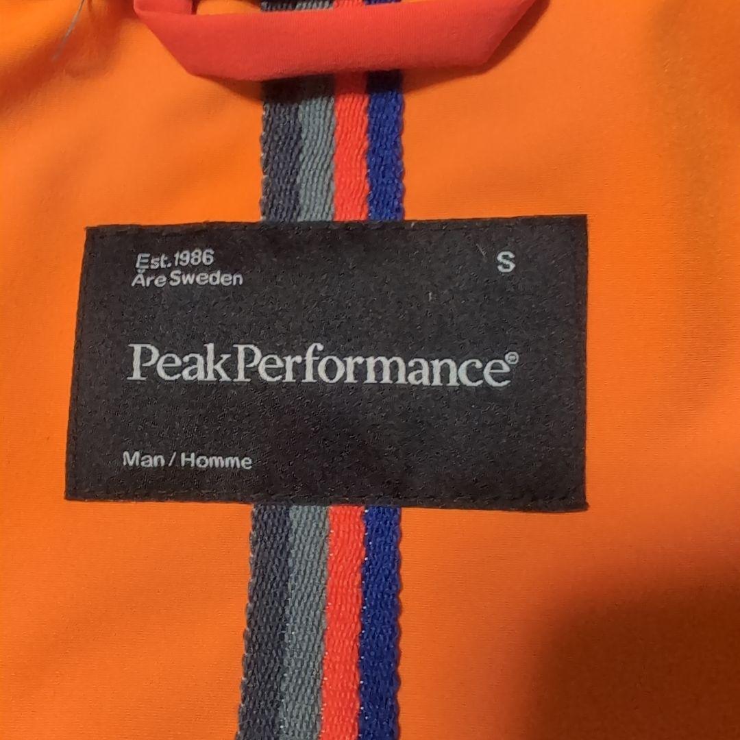 Peakperformance　スキーウェア
