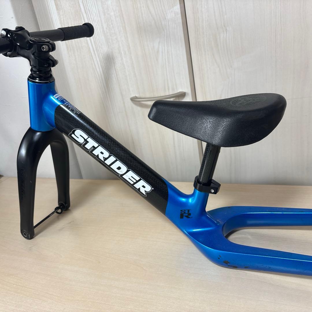 STRIDER ST-R カーボンフレーム ハンドル付き