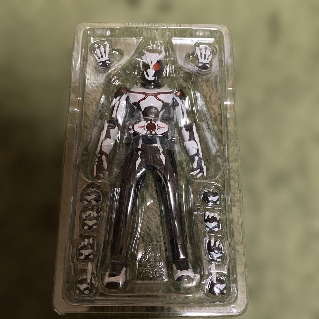 フィギュアーツ 仮面ライダーアークワン