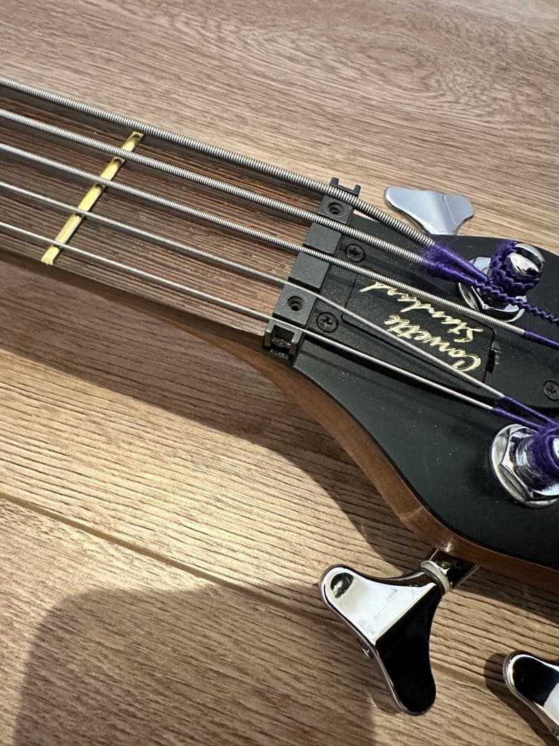 Warwick Corvette Bass 5弦 ブラック