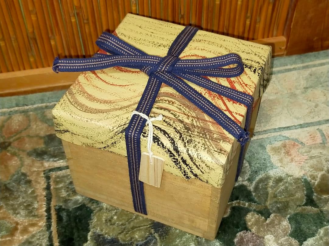 ♥値下げ♥　古伊万里　茶碗　桐箱付き　茶道具　骨董　古玩