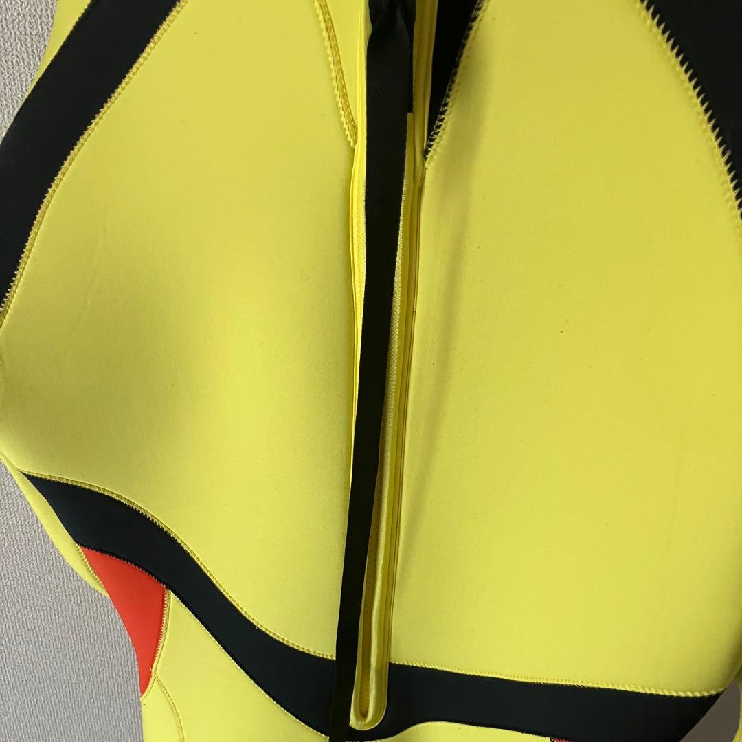 【未使用新品】ウェットスーツ